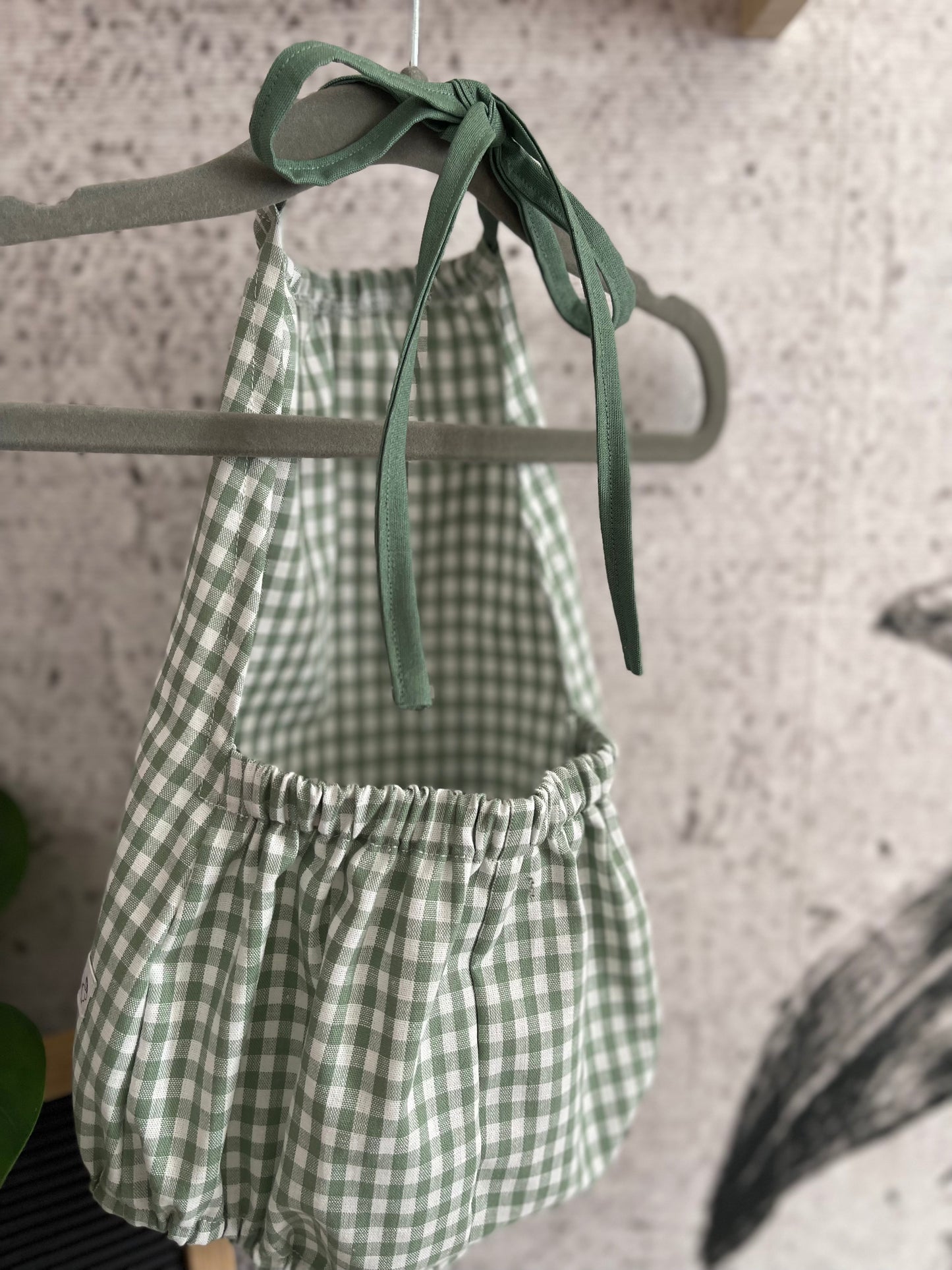 Ranita Picnic Green Halter